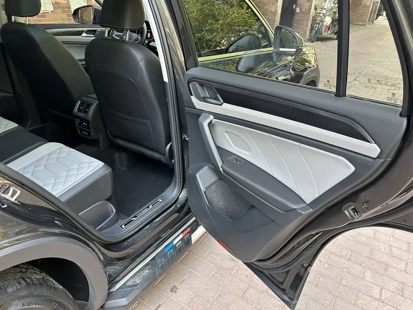 Volkswagen Tayron 2023 280TSI 2WD Luxury Plus Advanced Edition фото 19