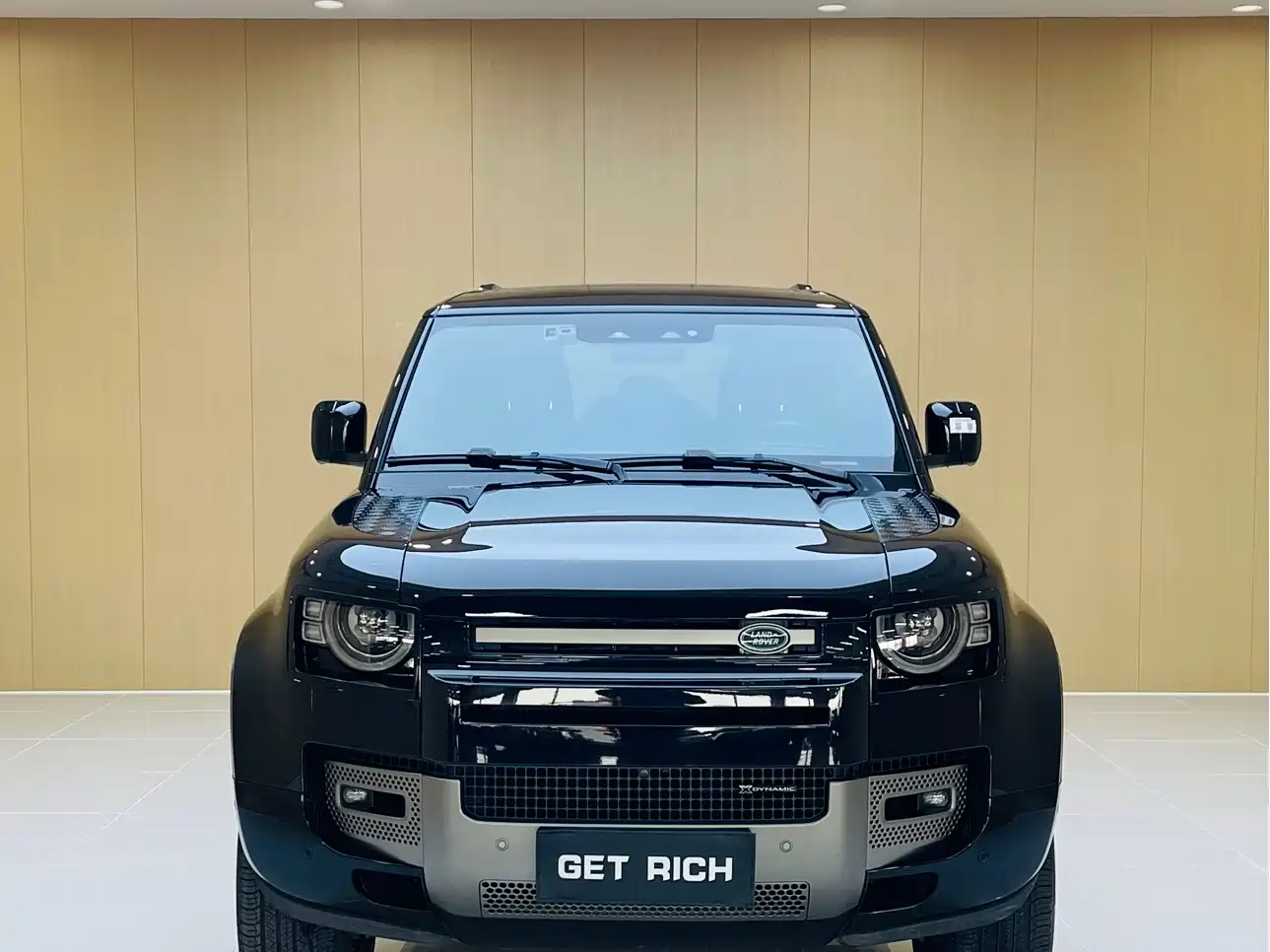 Land Rover Defender 2023 Model 110 3.0T P400 X-DYNAMIC HSE фото 2