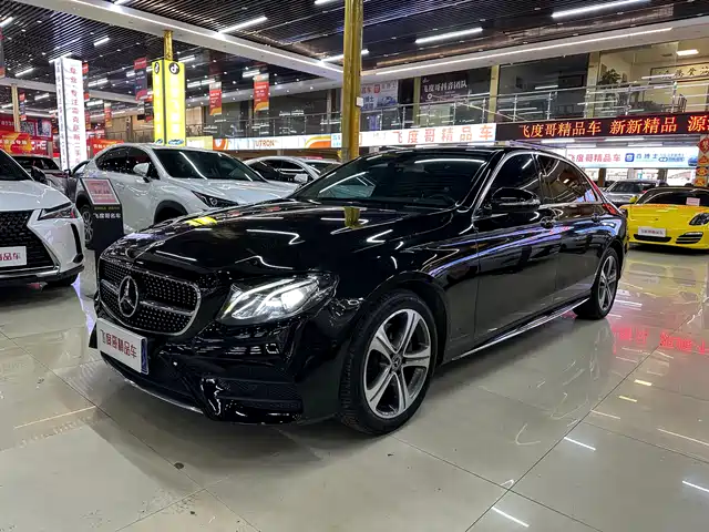 MERCEDES-BENZ E CLASS