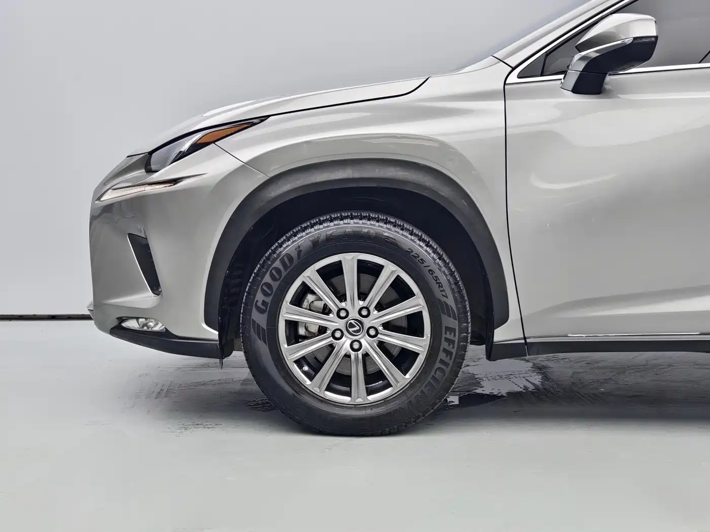 Lexus NX 2020 200 FWD Sharp Edition China V фото 6