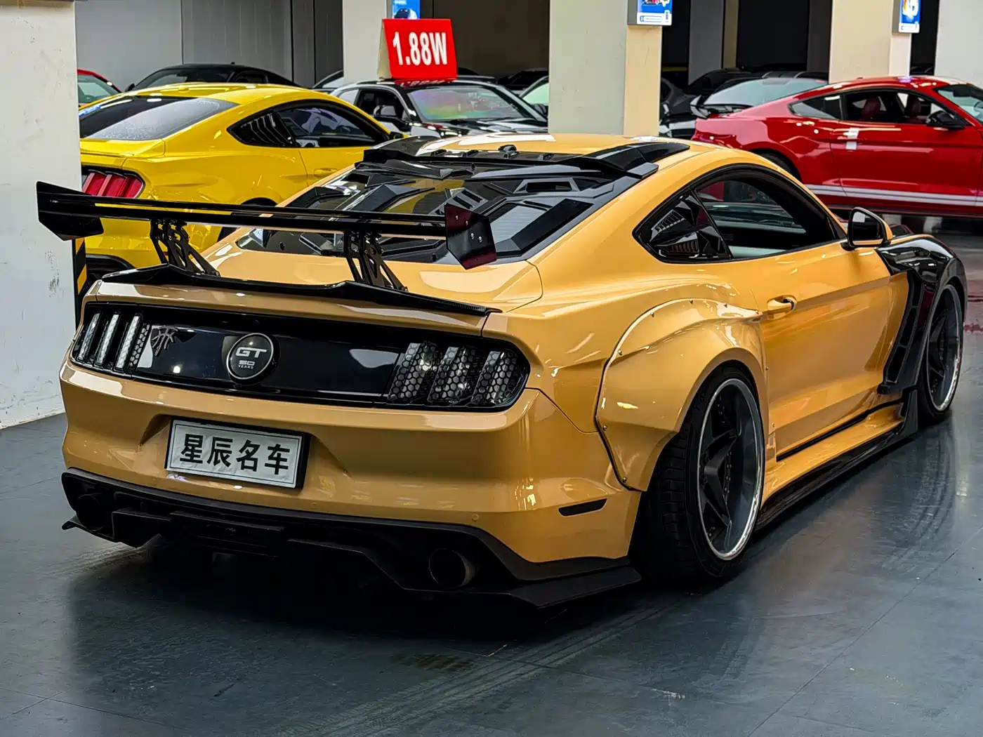 Ford Mustang 2017 2.3T Performance Edition фото 8