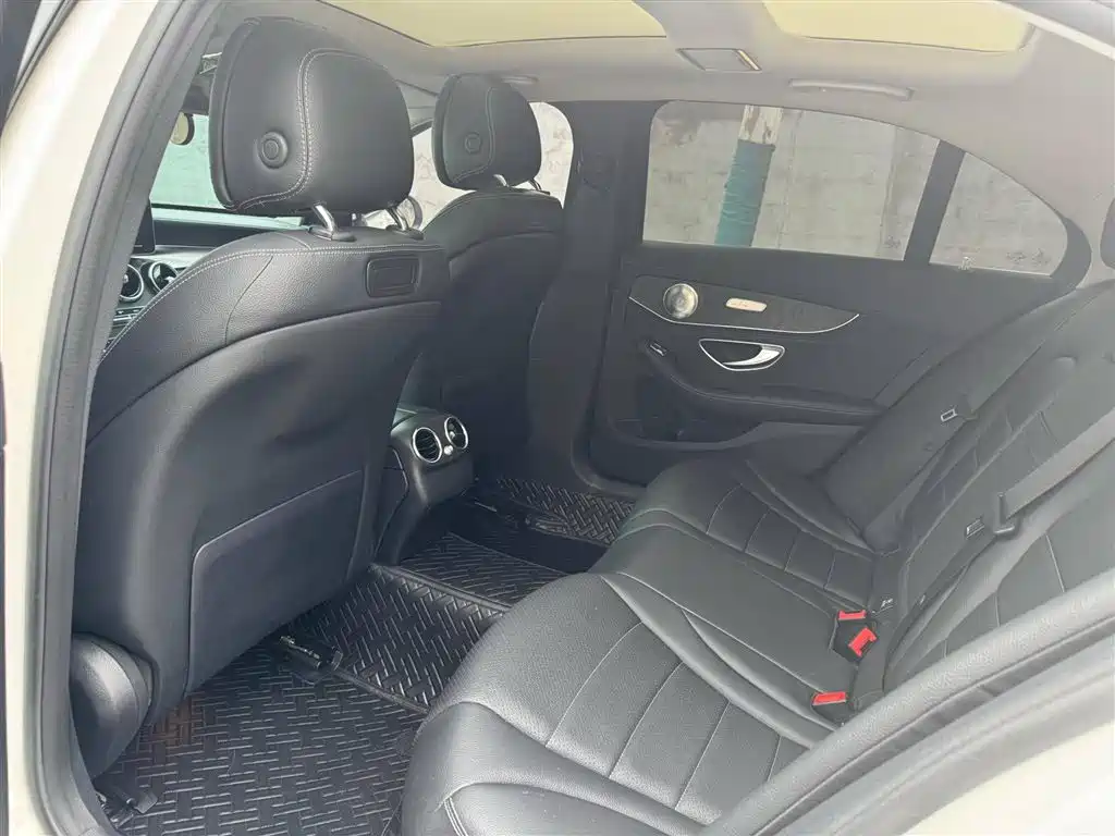 Mercedes-Benz C-Class 2016 C 200 L Sport фото 5