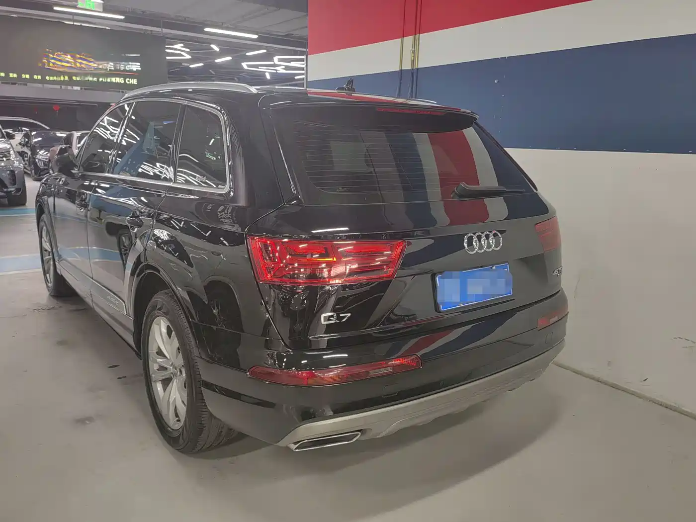 AUDI Q7
