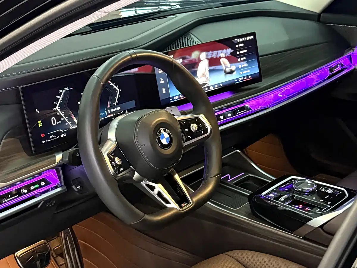BMW 7 Series 2023 Model 735Li M Sport Package фото 20