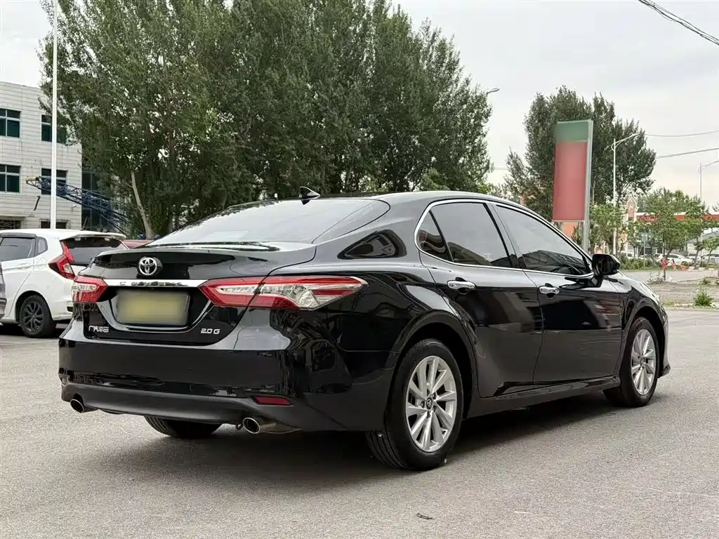 Toyota Camry 2021 2.0G Luxury Edition фото 10