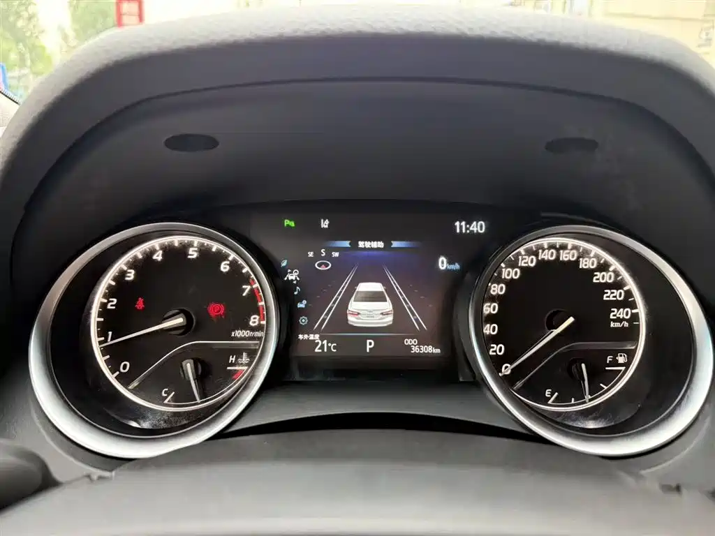 Toyota Camry 2021 2.0G Luxury Edition фото 5
