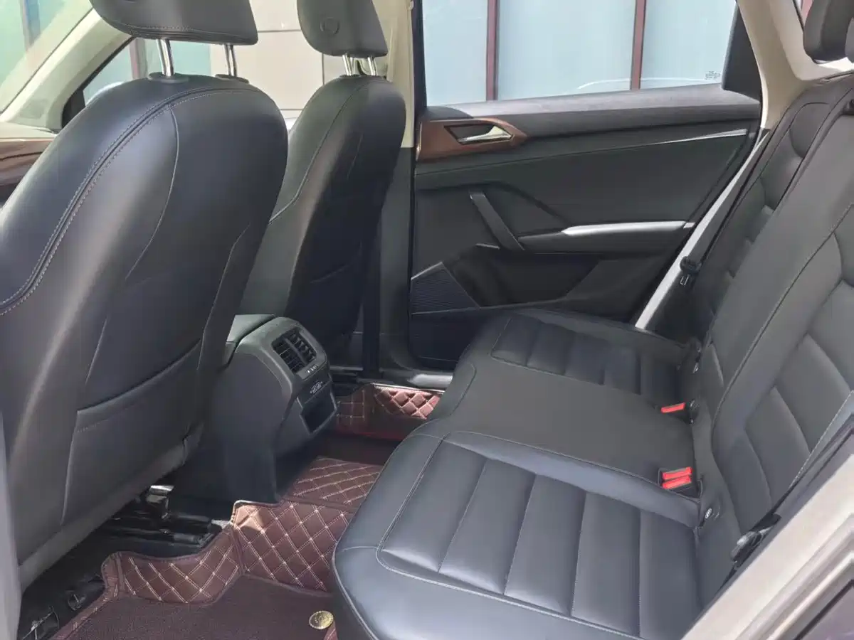 Volkswagen Tharu 2020 Model 280TSI 2WD Luxury Plus China VI фото 4