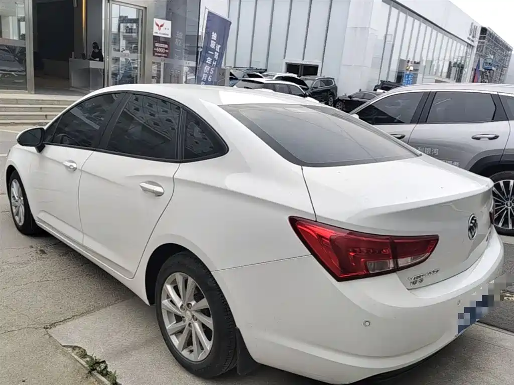 Buick Verano 2018 Sedan 15S Automatic Leading фото 9