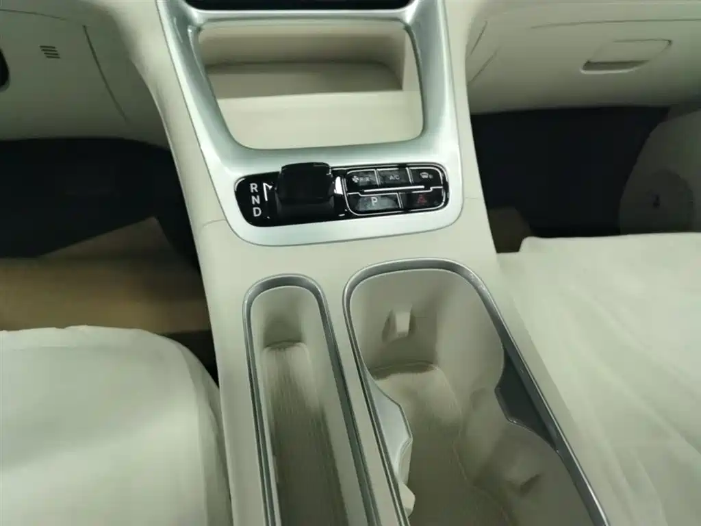 Geely Galaxy Starry Wish 2026 Model 310km Dream Edition фото 14