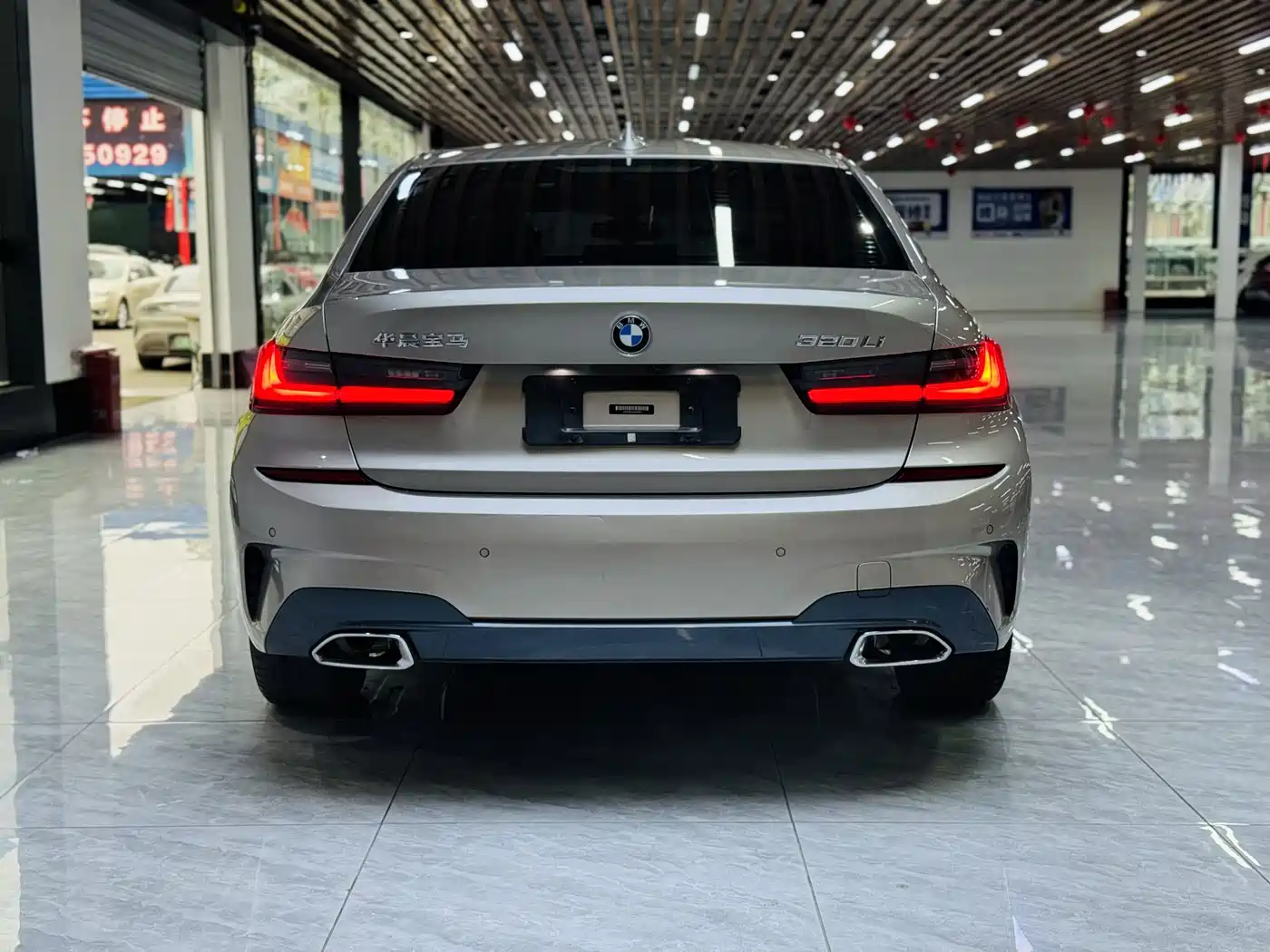 BMW 3 Series 2020 320Li M Sport Package фото 18