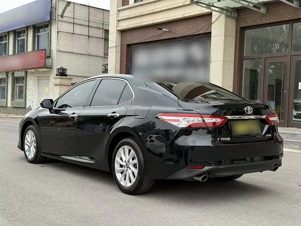 Toyota Camry 2021 2.0G Luxury Edition фото 8