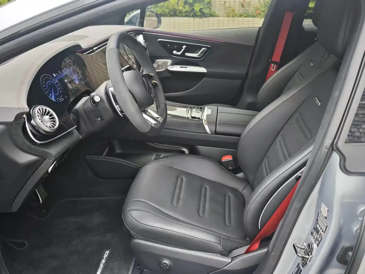 Mercedes-Benz EQE AMG 2023 AMG EQE 53 4MATIC+ фото 12
