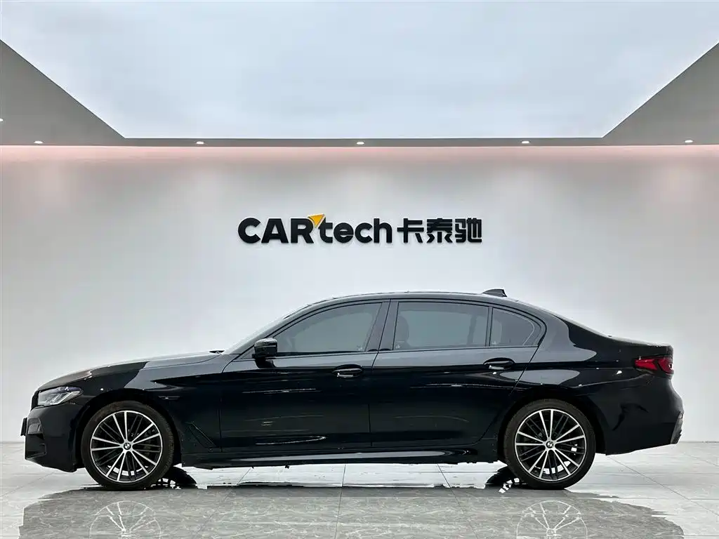 BMW 5 Series 2019 Facelift 530Li Leading M Sport Package фото 2