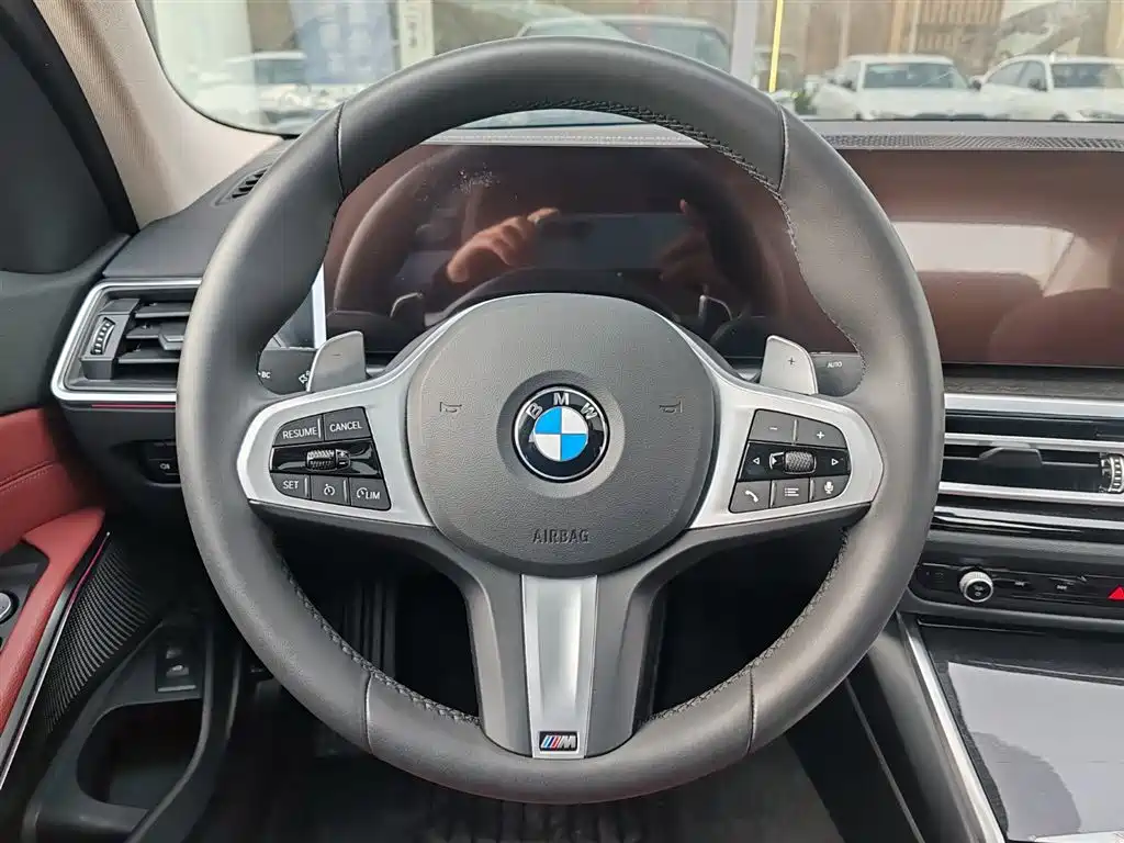 BMW 3 Series 2024 325Li M Sport Package фото 9
