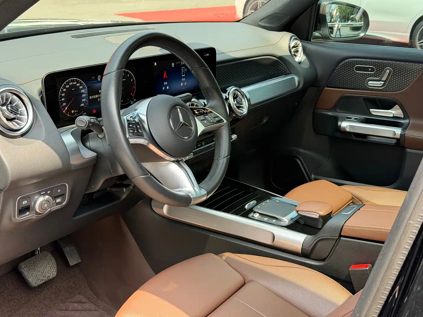 Mercedes-Benz GLB 2024 GLB 220 Fashion фото 13