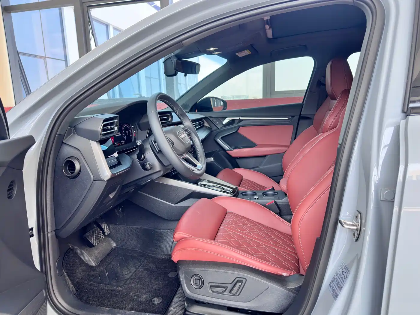 Audi A3 2025 Sportback 35TFSI Flying Premium фото 7