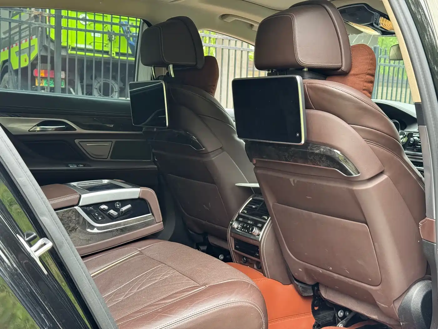 BMW 7 Series 2016 730Li Luxury фото 11