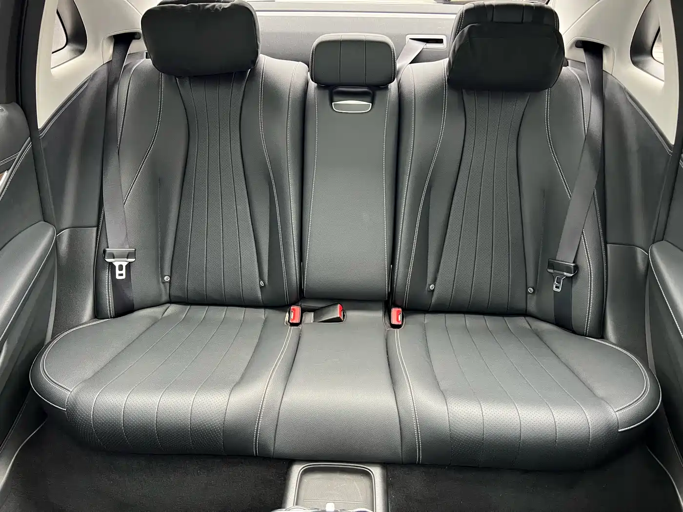 Mercedes-Benz E-Class 2016 E 300 L Fashion Type фото 47