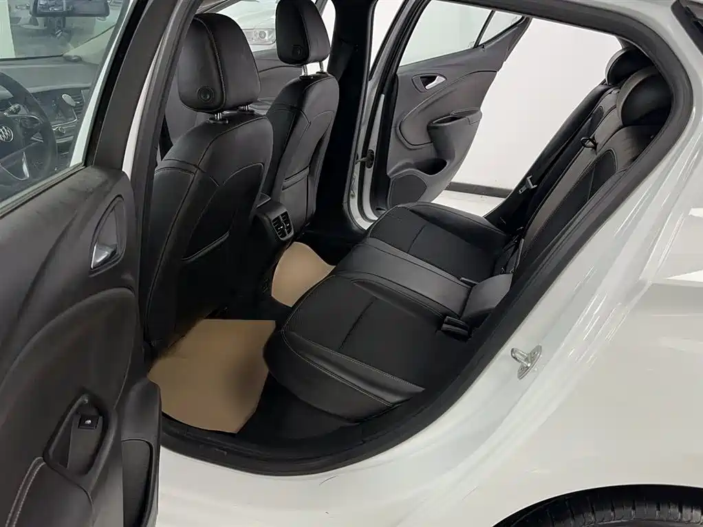 Buick Verano 2016 Hatchback 15S Automatic Leading фото 17