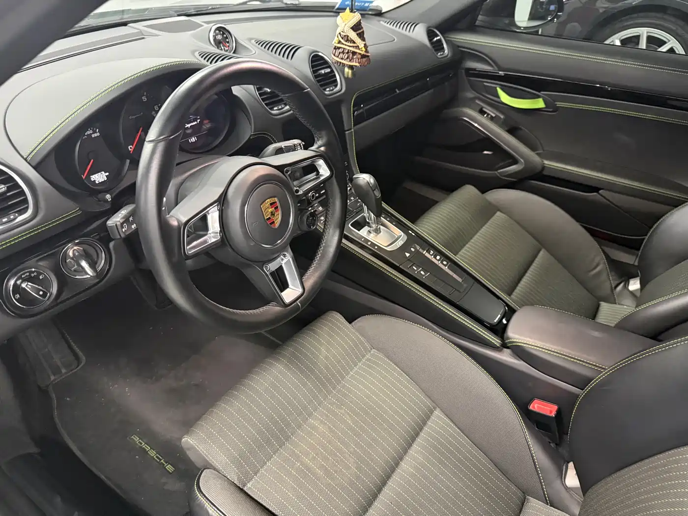 Porsche 718 2020 Cayman 2.0T фото 9
