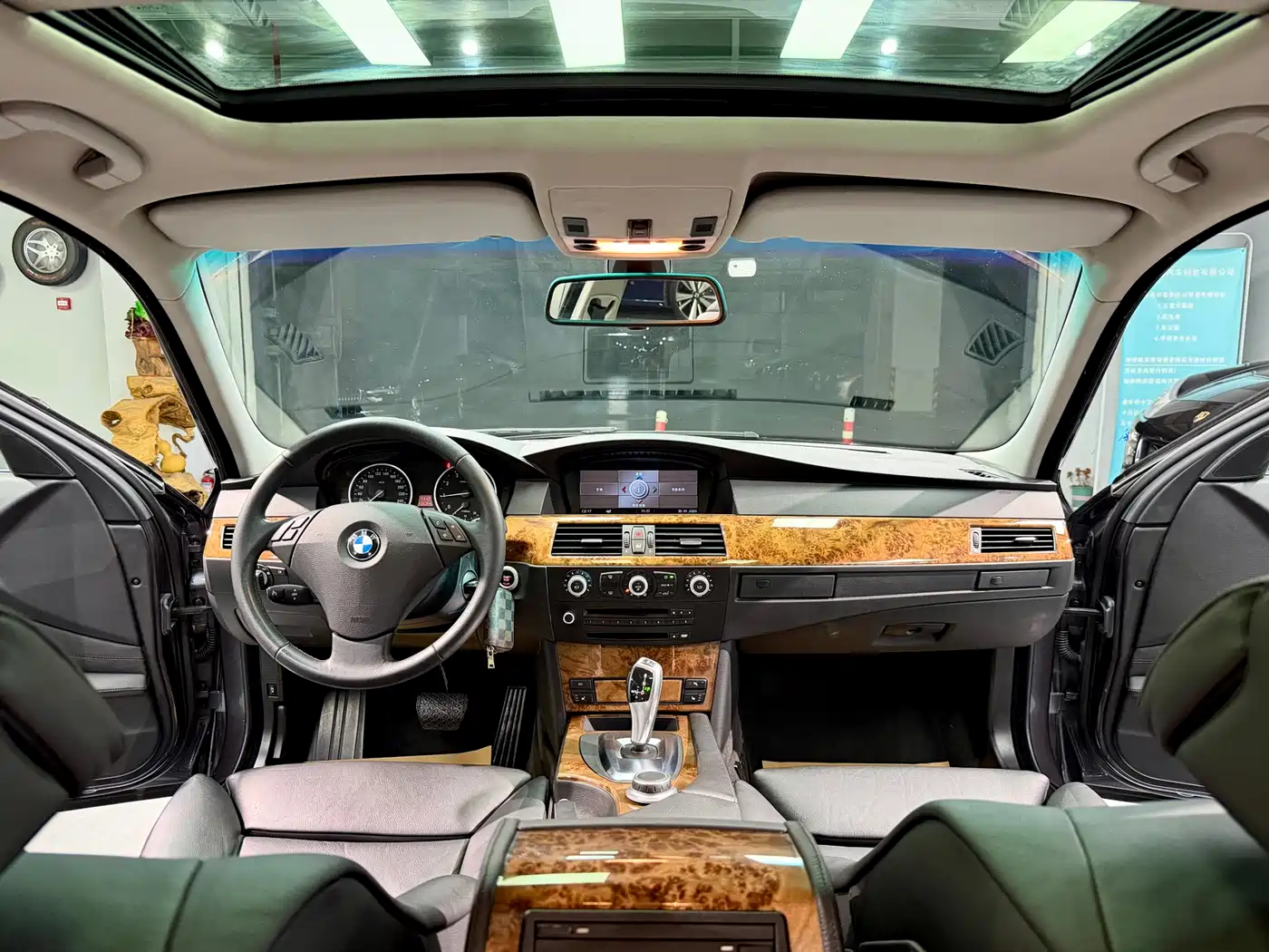 BMW 5 Series 2008 525Li Luxury фото 16