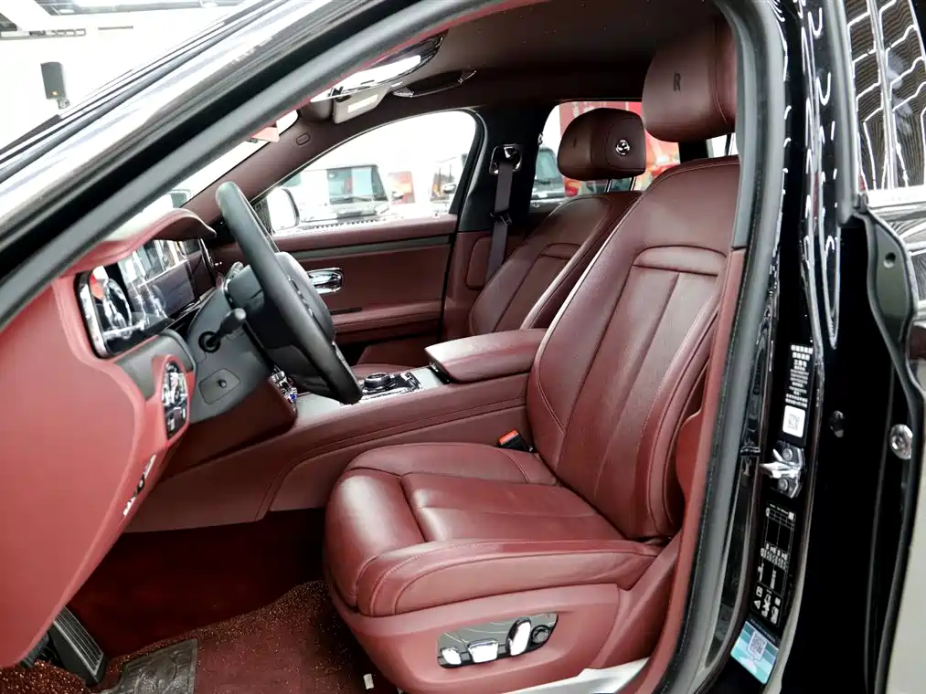Rolls-Royce Ghost 2021 6.7T Standard Wheelbase фото 6