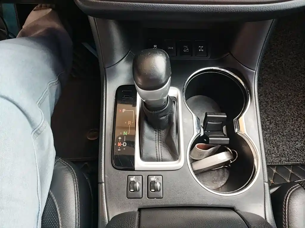 Toyota Highlander 2015 2.0T AWD Luxury Edition 7-seater фото 14