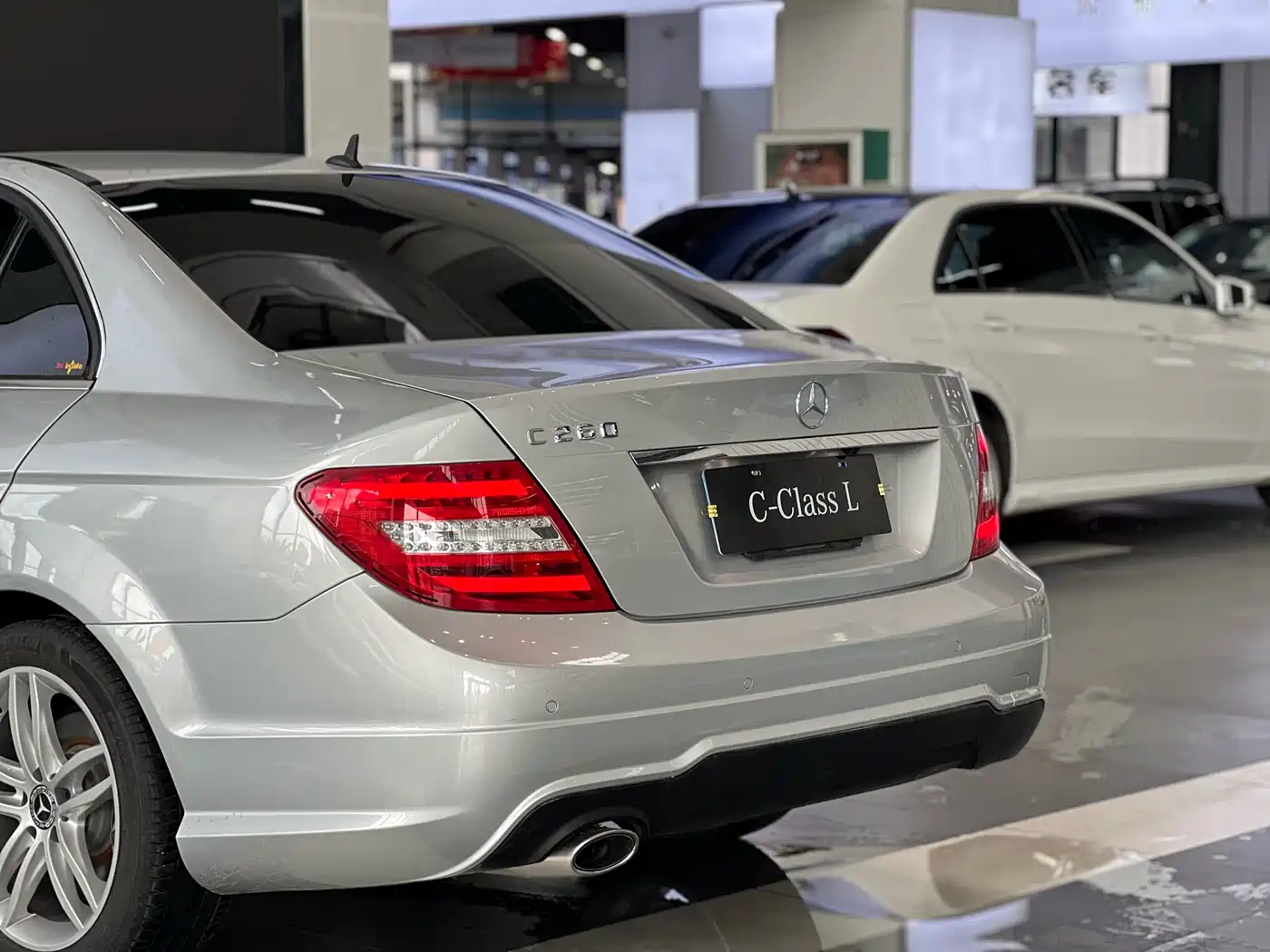 Mercedes-Benz C-Class 2013 C 260 Fashion Grand Edition фото 13