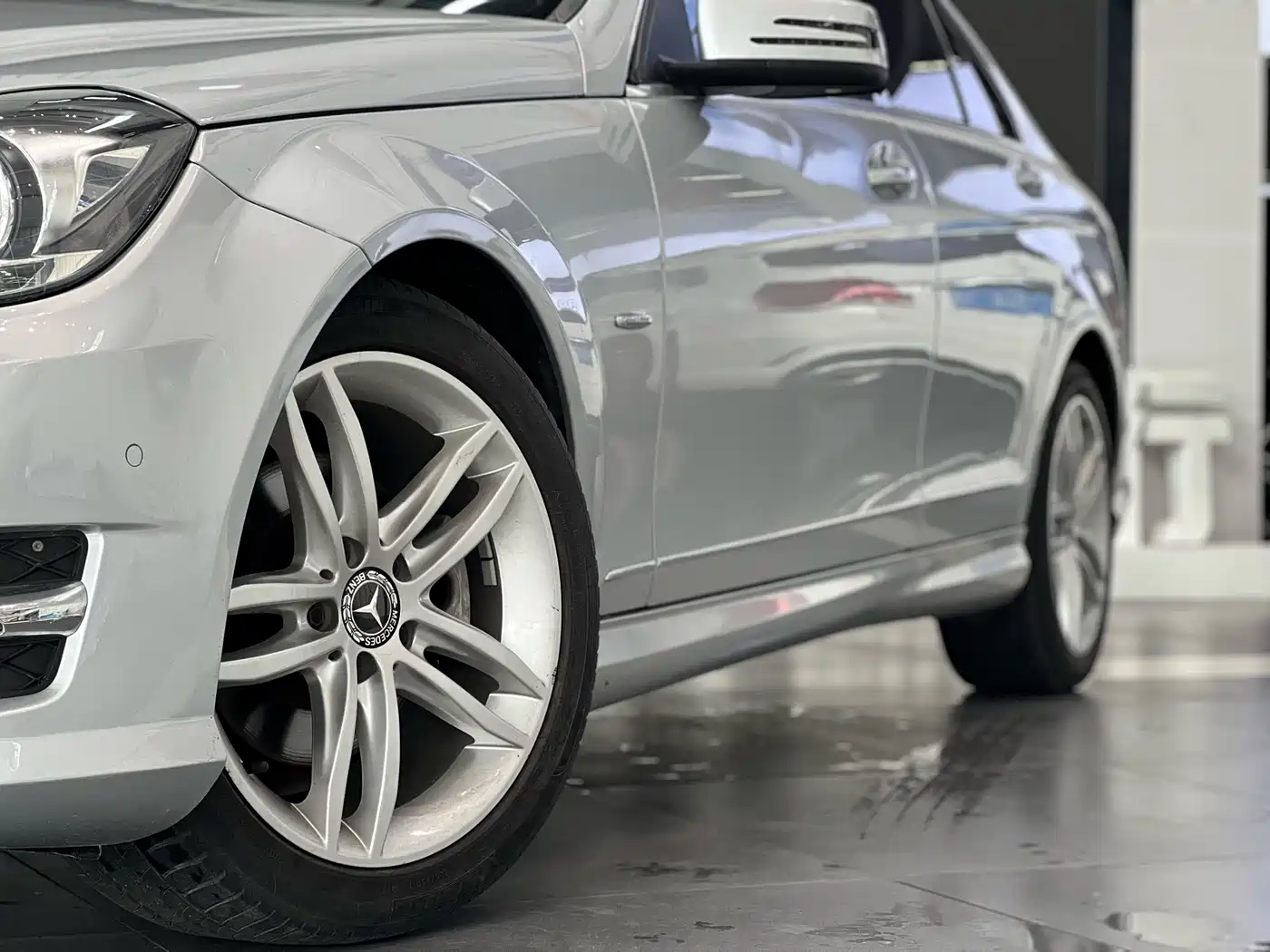 Mercedes-Benz C-Class 2013 C 260 Fashion Grand Edition фото 2