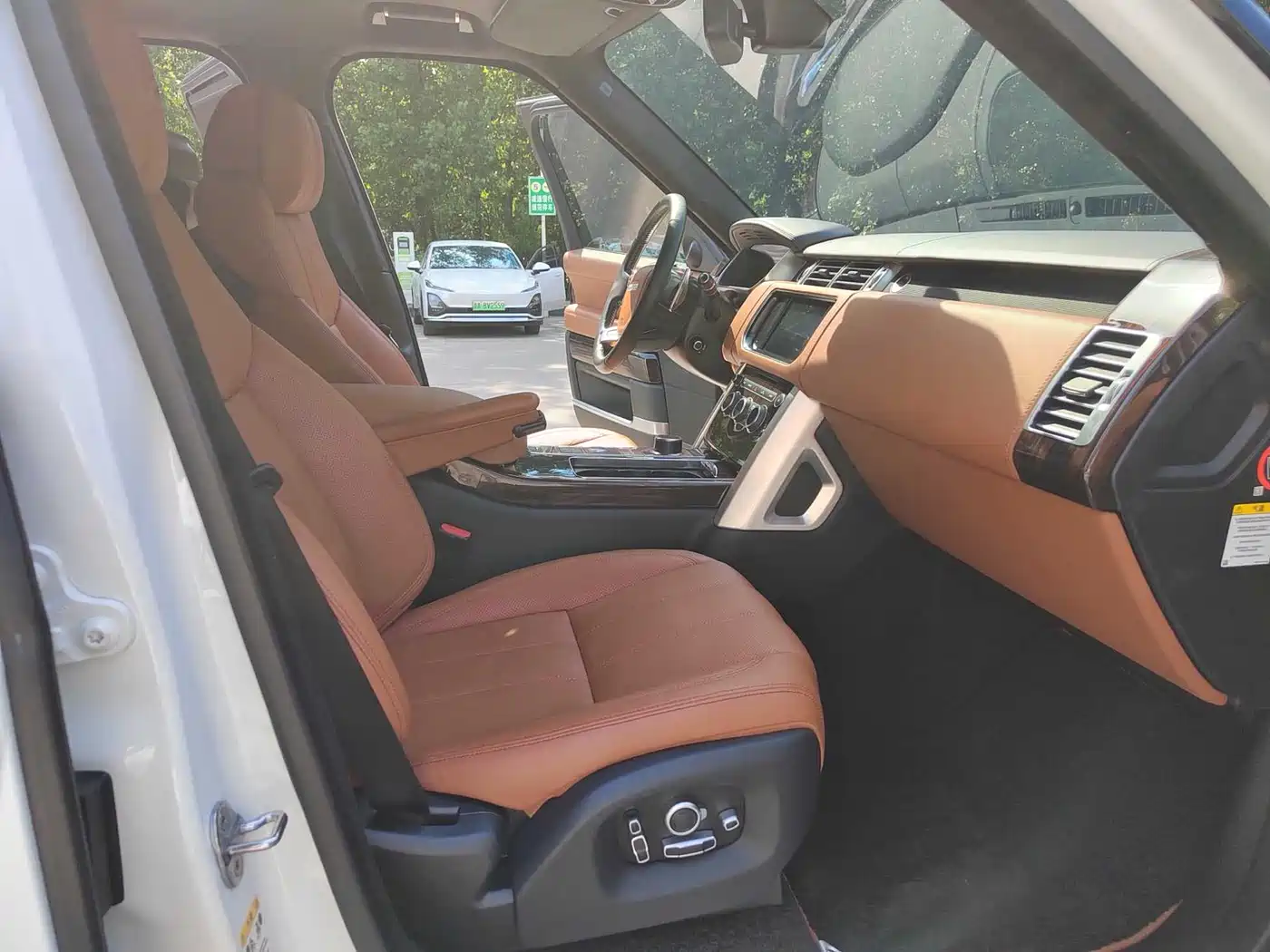 Land Rover Range Rover 2016 3.0 SC V6 Vogue SE Ultimate Autobiography LWB фото 9