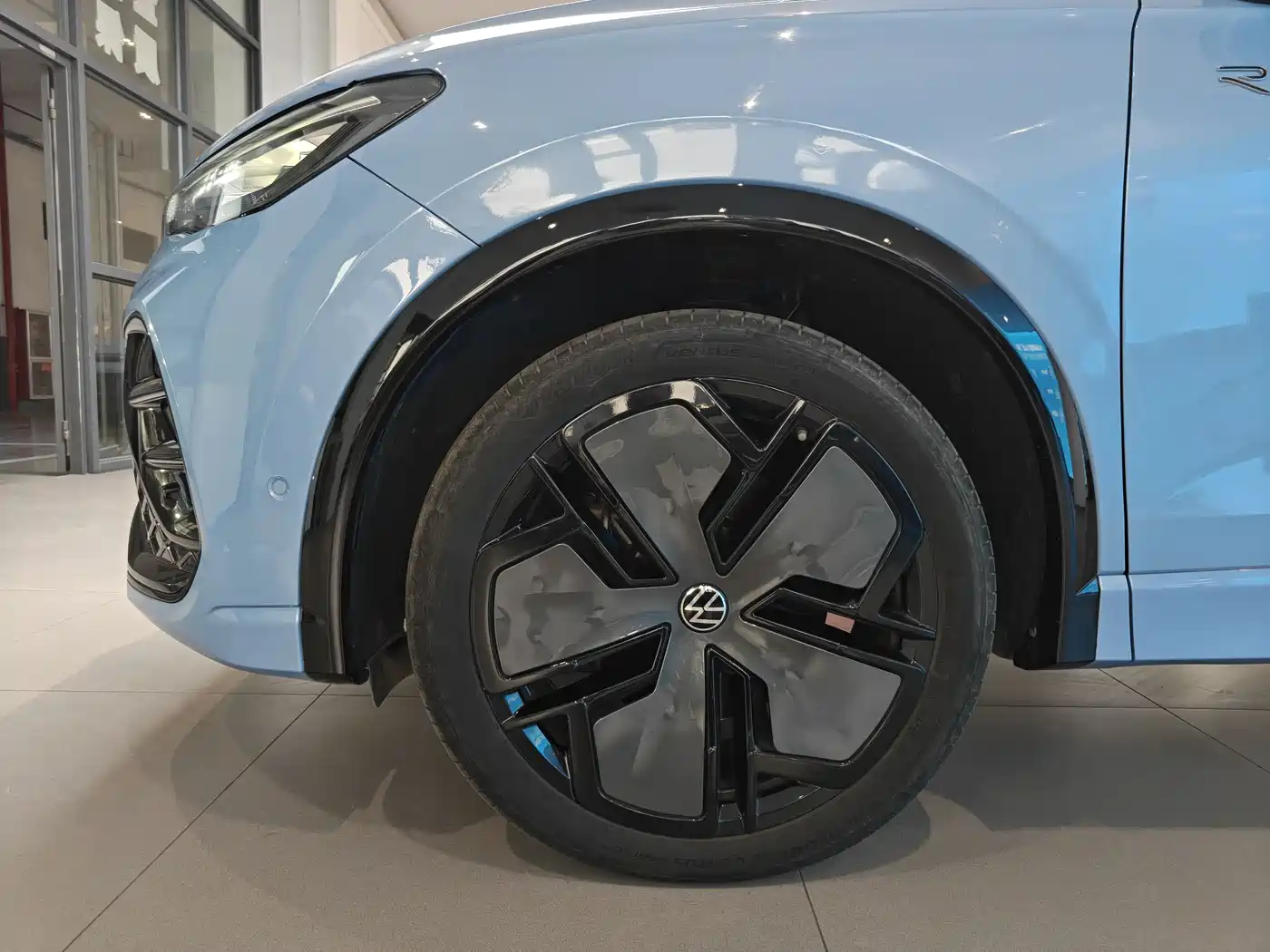 Volkswagen Tiguan L 2024 PRO 380TSI 4WD R-Line Premium Edition фото 11