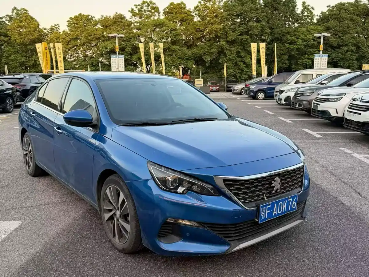 Peugeot 408 2020 360THP 10th Anniversary Commemorative Edition фото 3