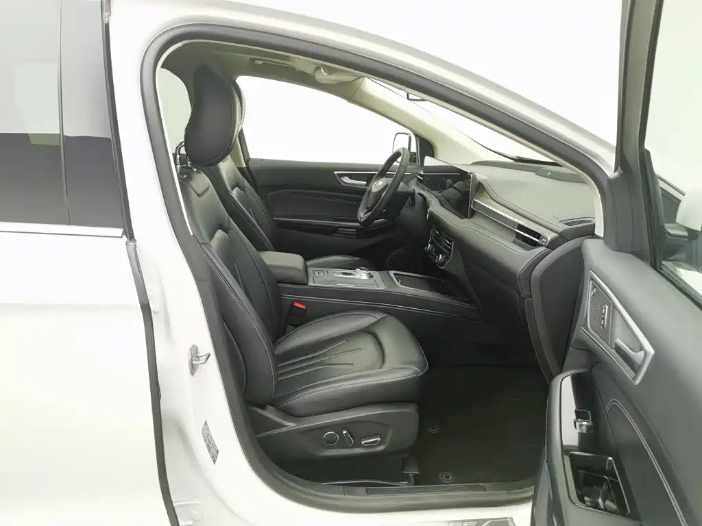 Ford Edge 2021 2021 PLUS EcoBoost 245 FWD Luxury Sharp 7-seater