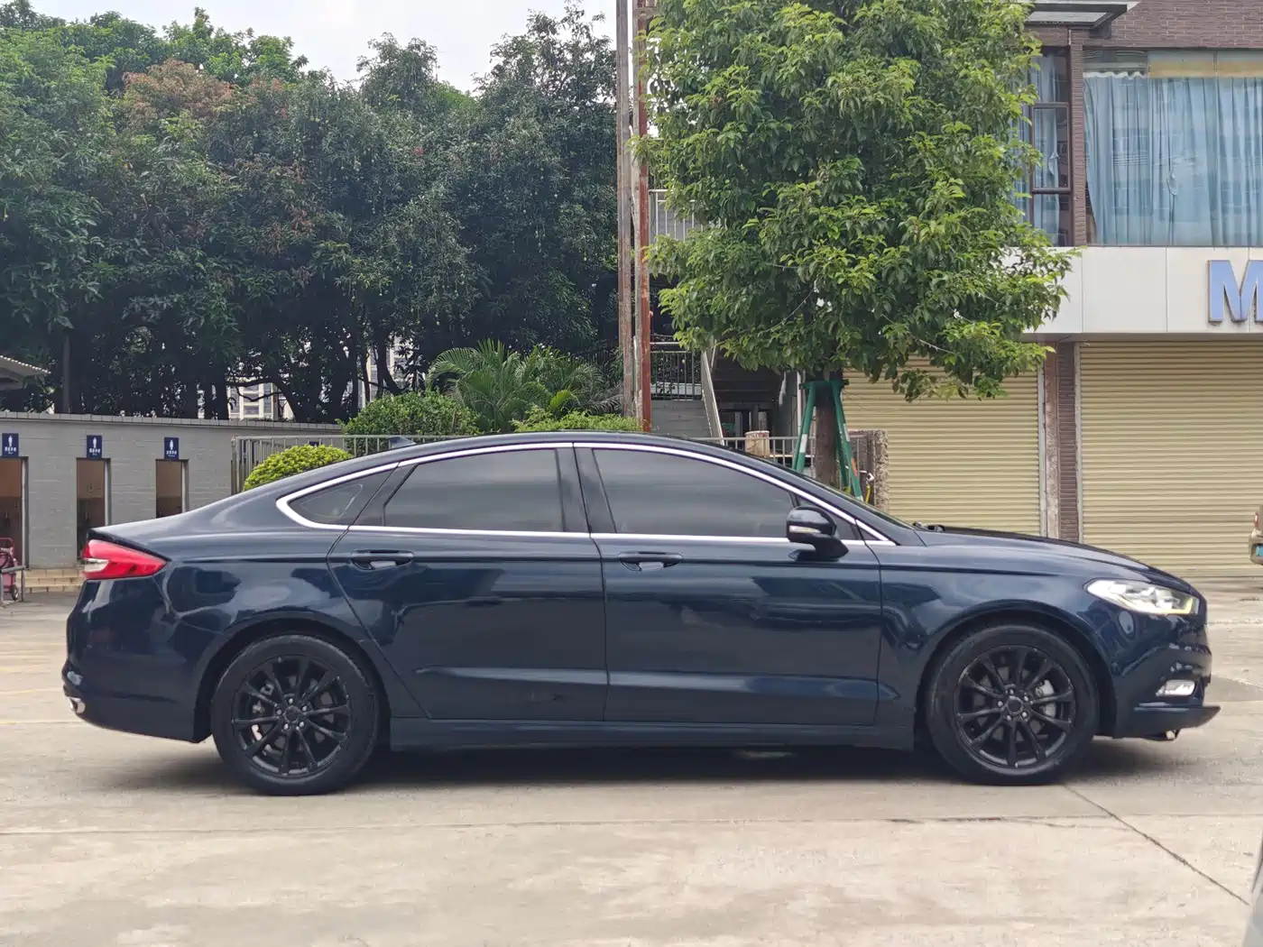 FORD MONDEO