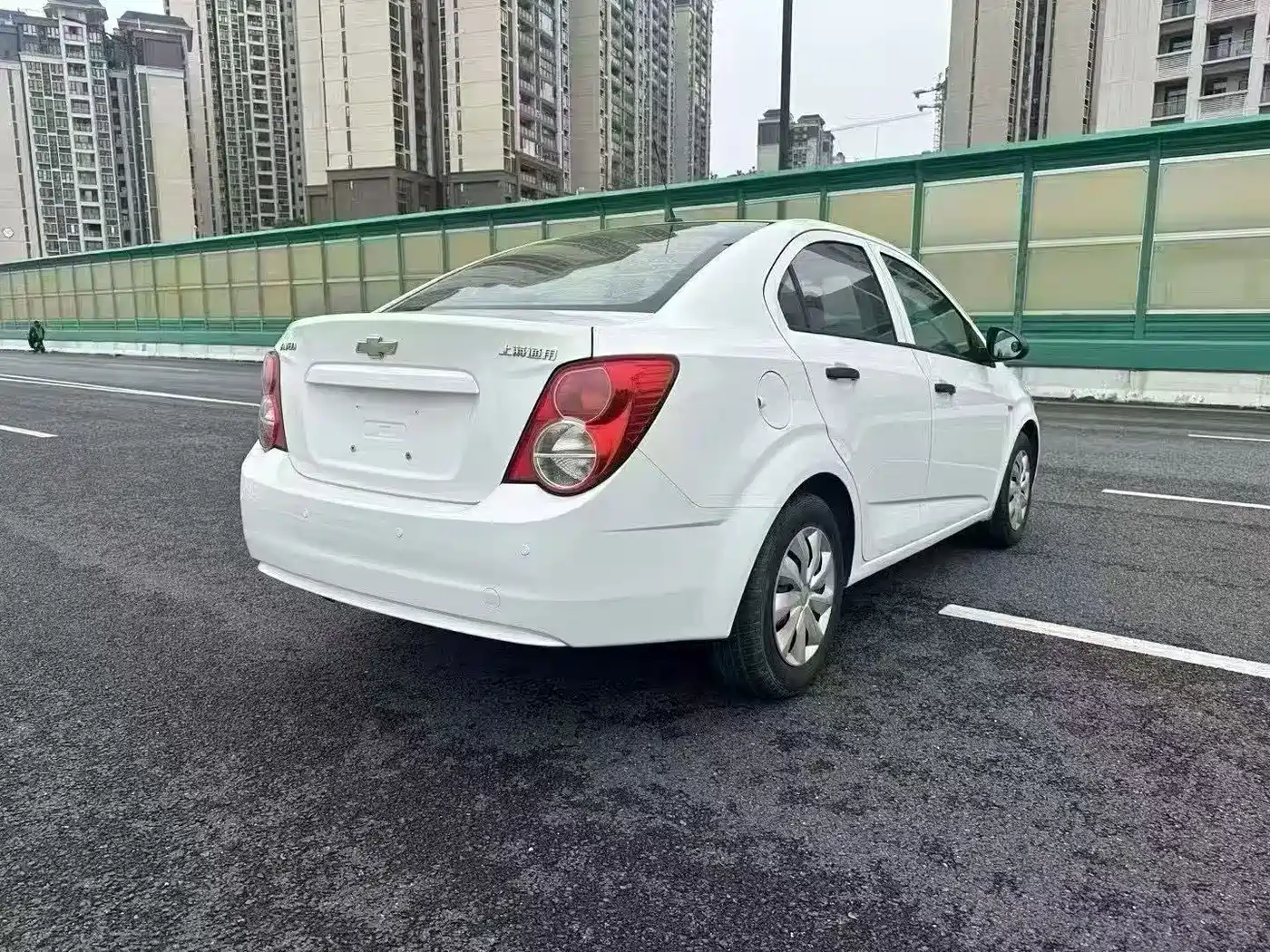 Chevrolet Aveo 2013 2011 Sedan 1.4L MT SL