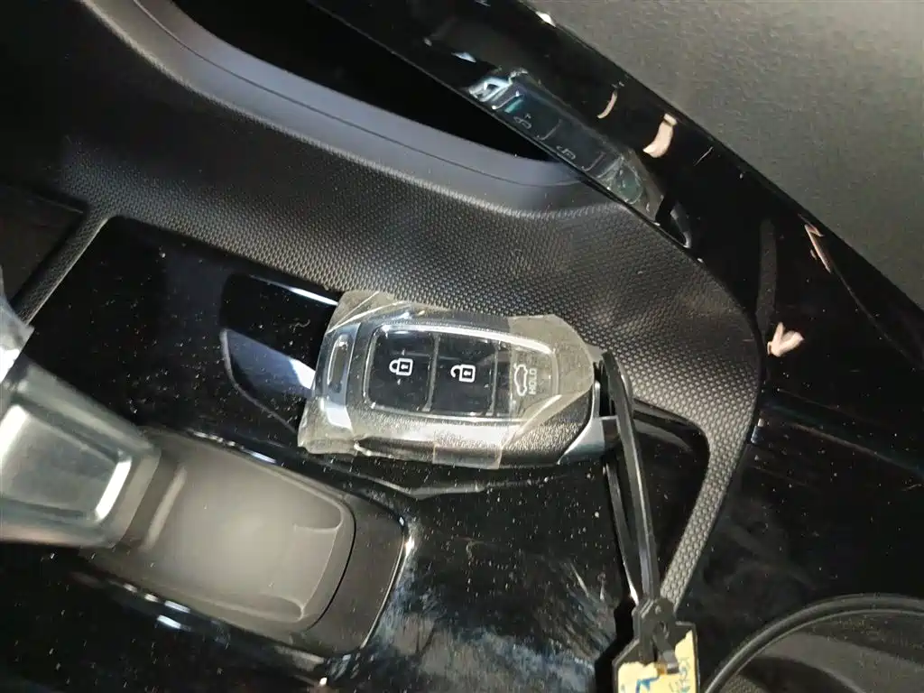 MODERN ELANTRA
