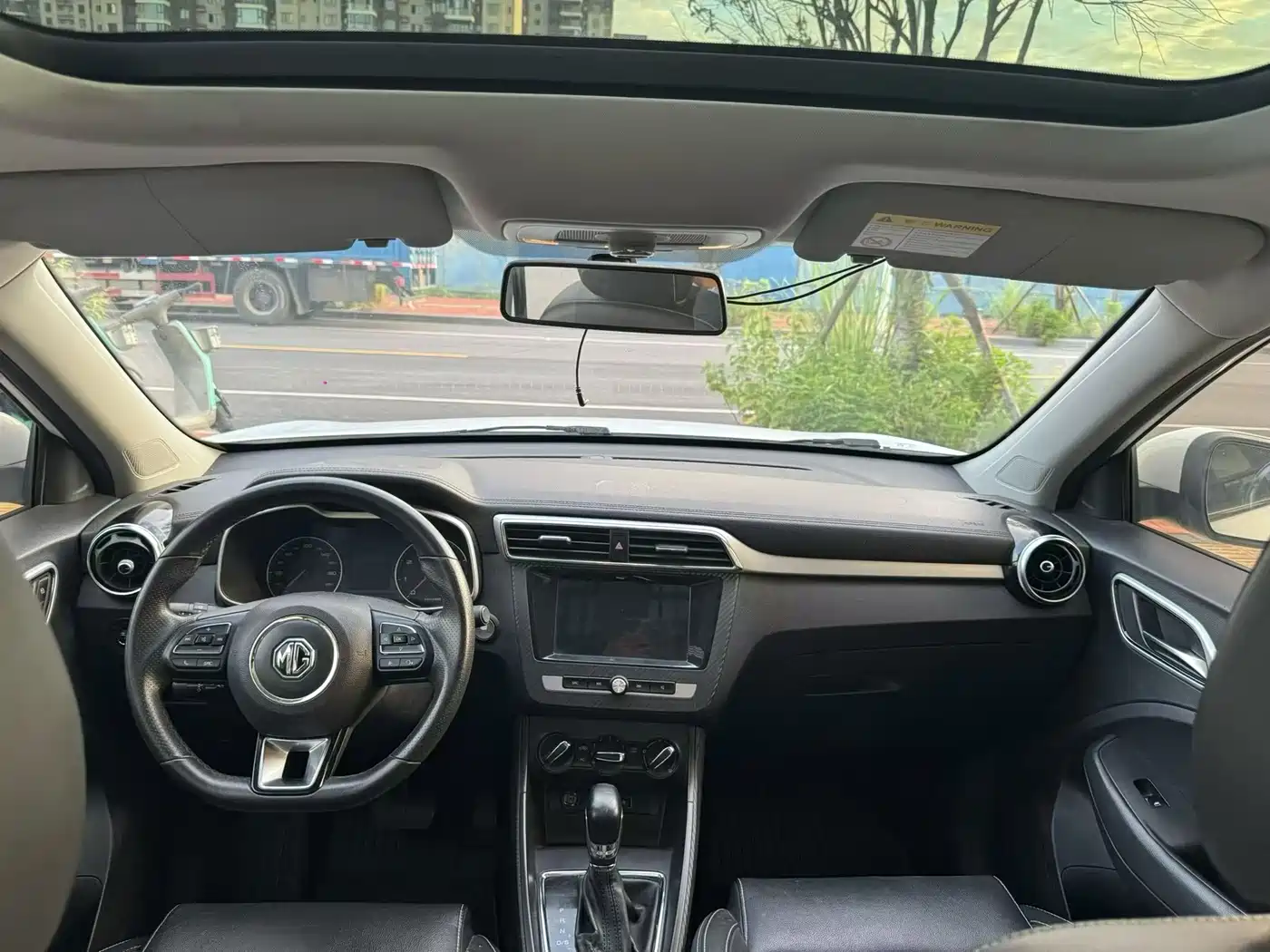 Фото 5 - MG ZS