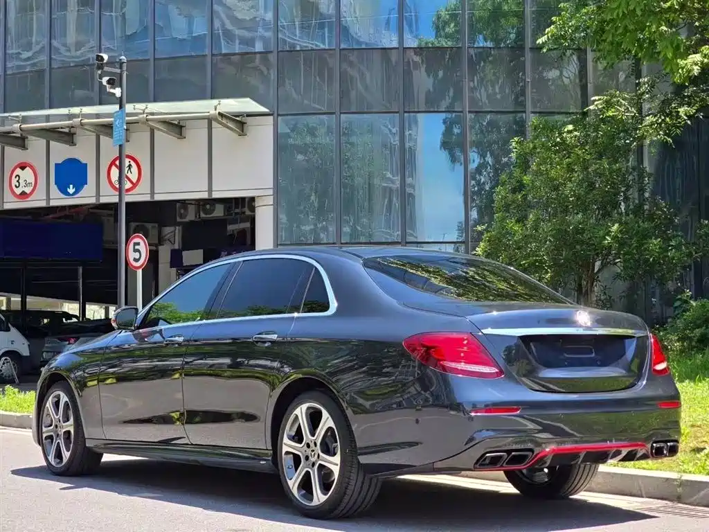 Mercedes-Benz E-Class 2016 E 300 L Sport Luxury фото 3
