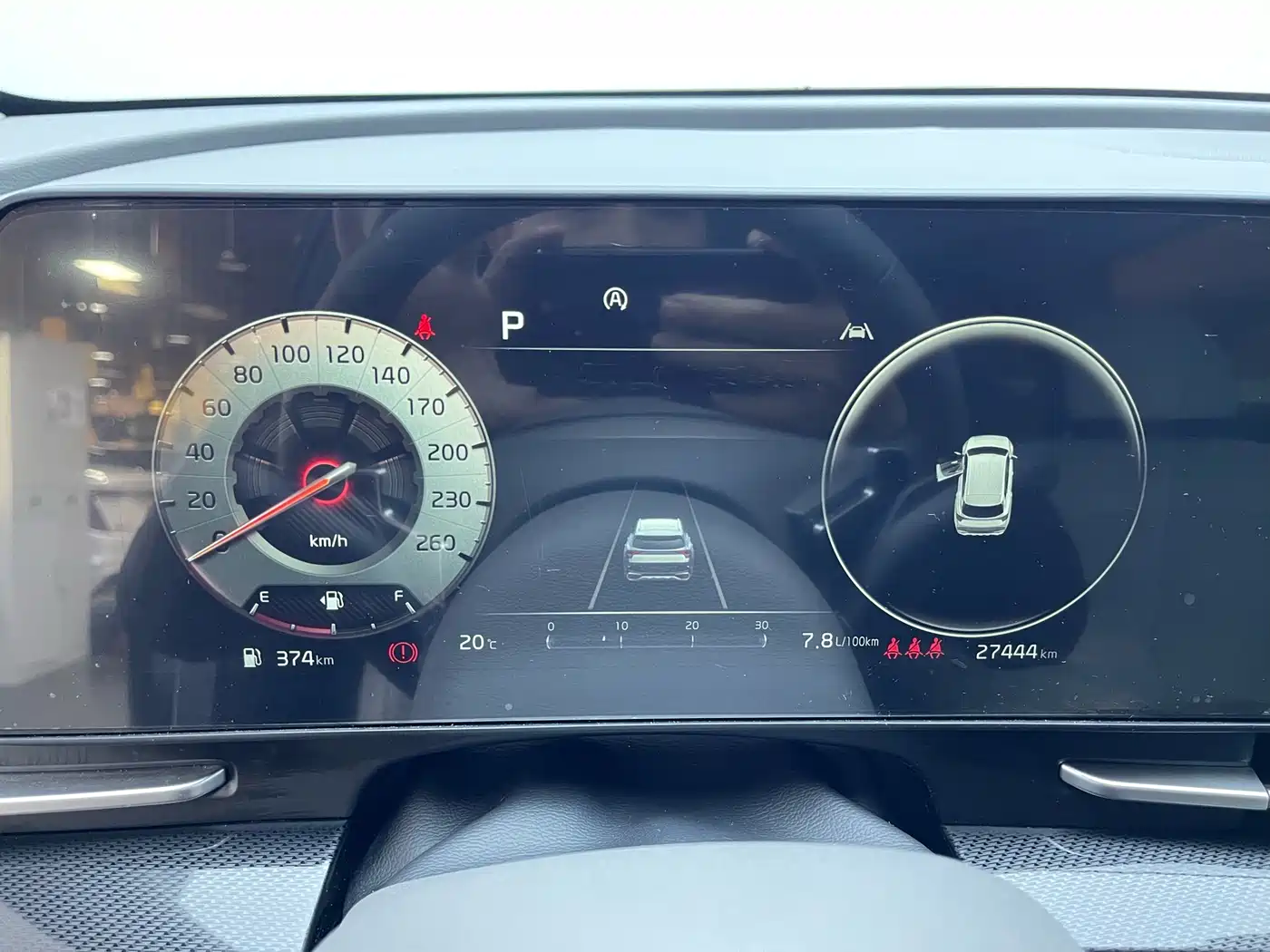 KIA LION PLATINUM EXPANDS THE WORLD