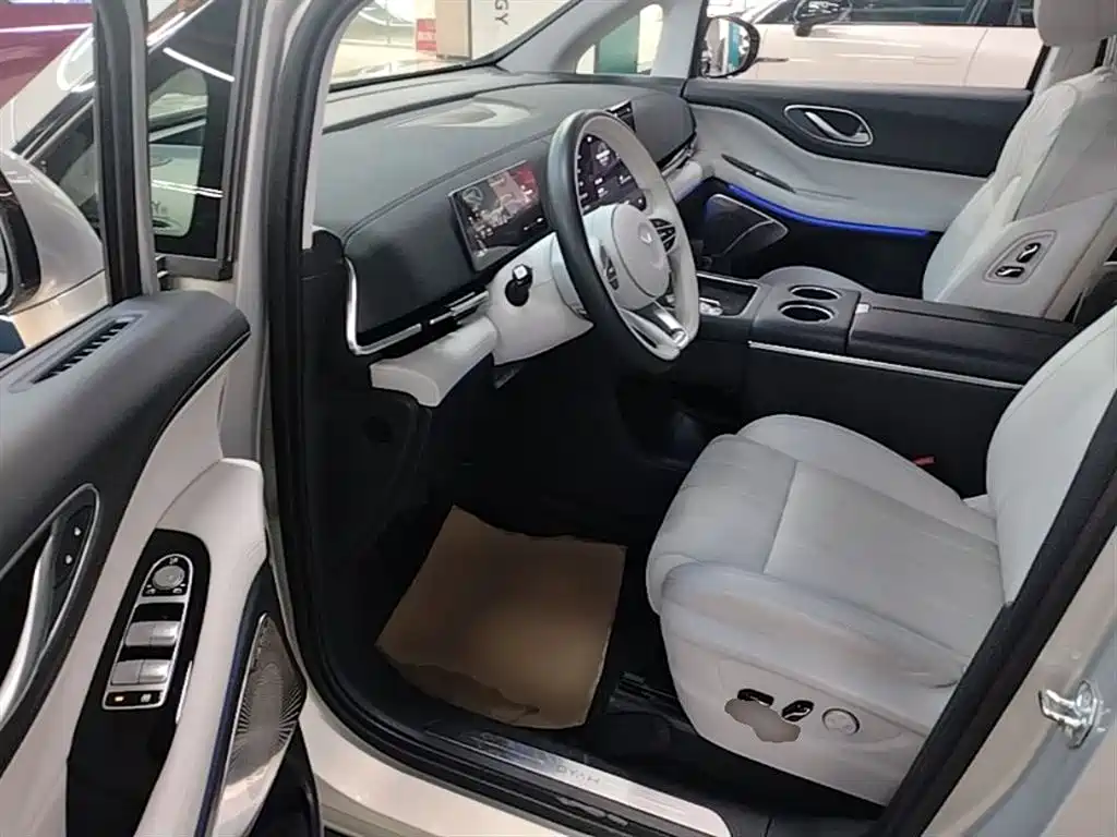 Voyah Auto Voyah Dreamer 2025 EV AWD Flagship Kunpeng Edition фото 16