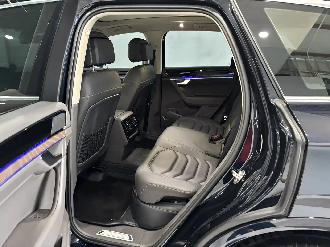 Volkswagen Touareg 2022 3.0TSI Rui Xiang Edition Classic Sport Package фото 21