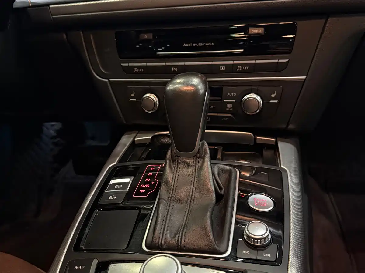 Audi A6L 2017 45 TFSI quattro Sport фото 14