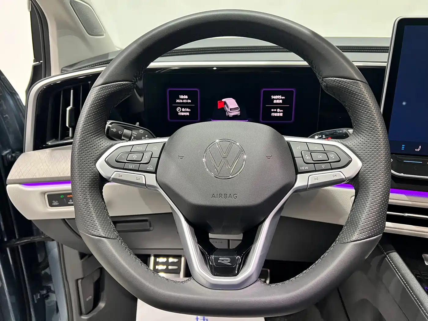 Volkswagen Talagon 2025 450TSI R-Line 6-Seater фото 21