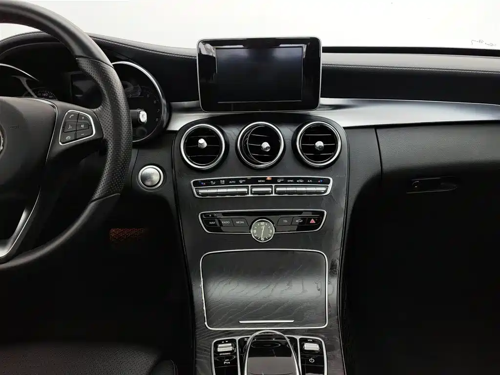 Mercedes-Benz C-Class 2017 C 200 L Sport фото 12