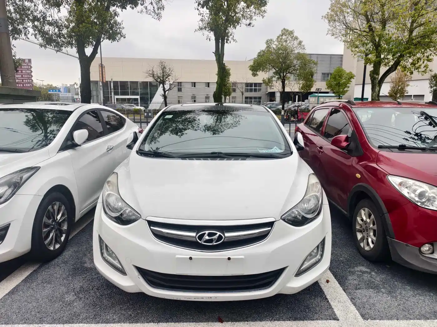 Hyundai Langdong 2013 1.6L Automatic Leading