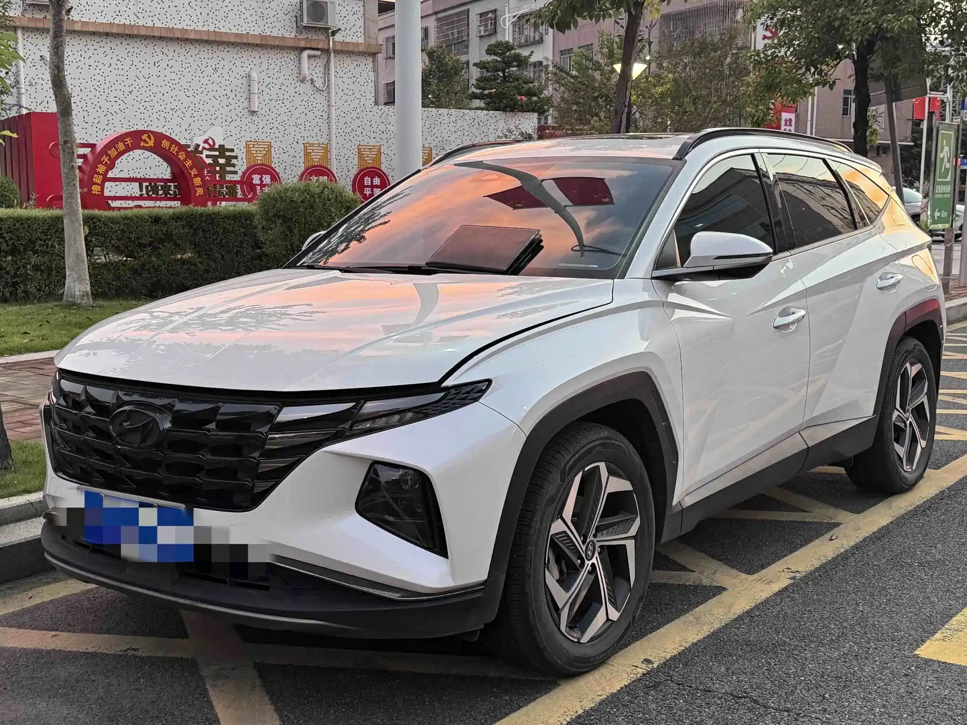 Photo 1 - Hyundai Tucson