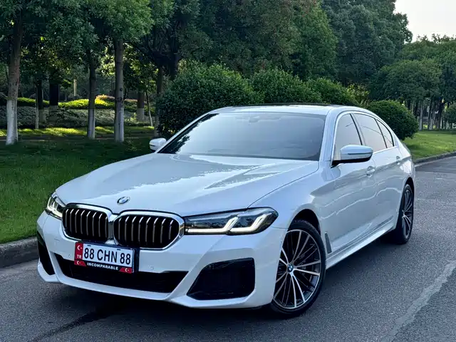 BMW 5 Series 2022 525Li M Sport Package