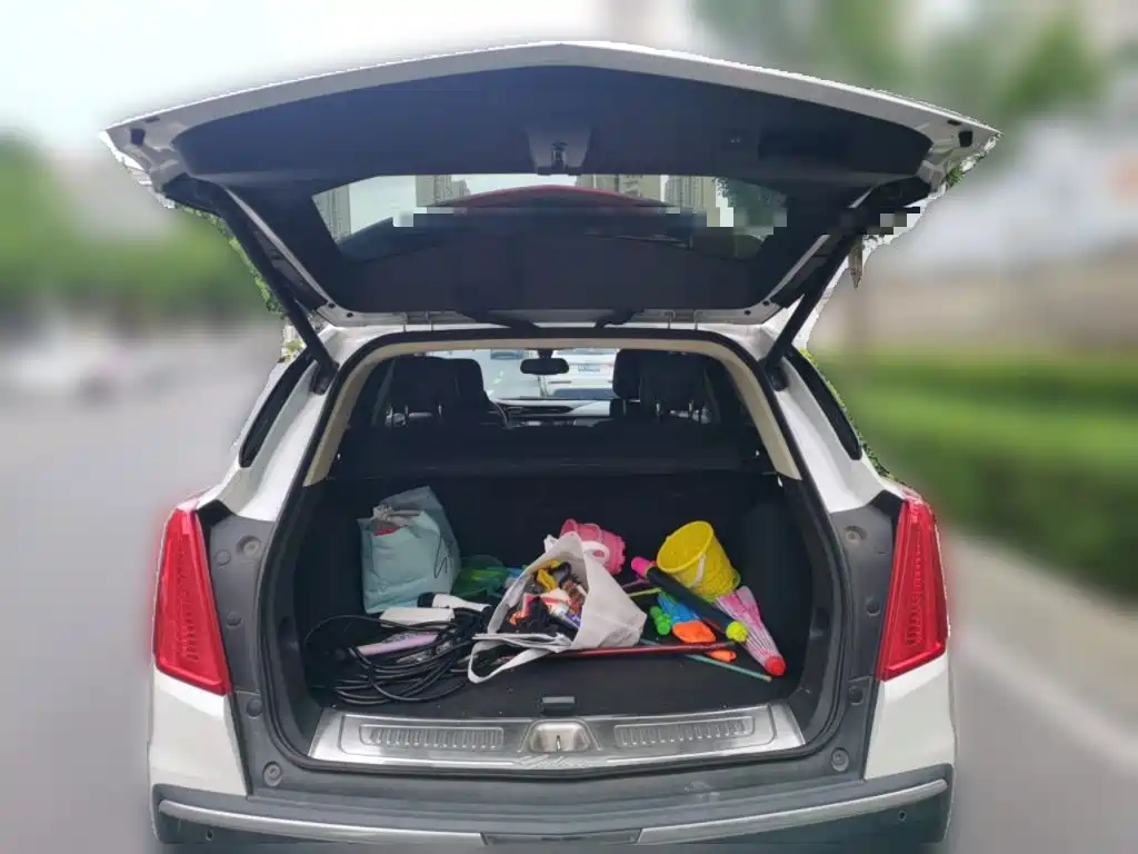 Photo 20 - Cadillac XT5