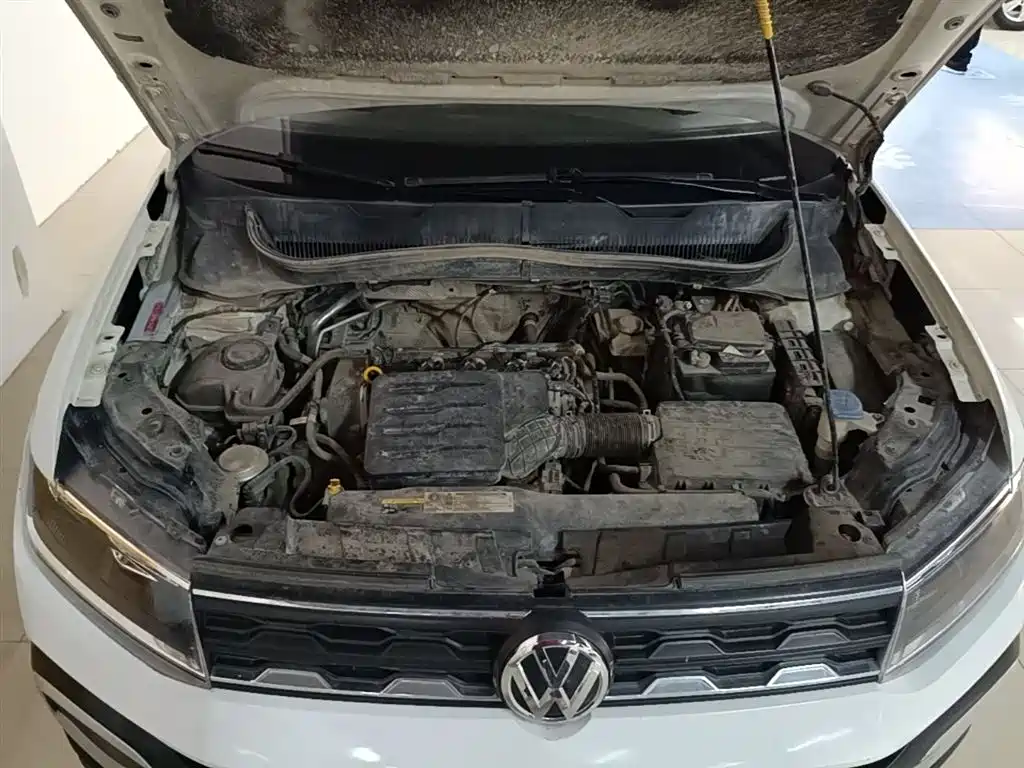 VOLKSWAGEN TU KAI