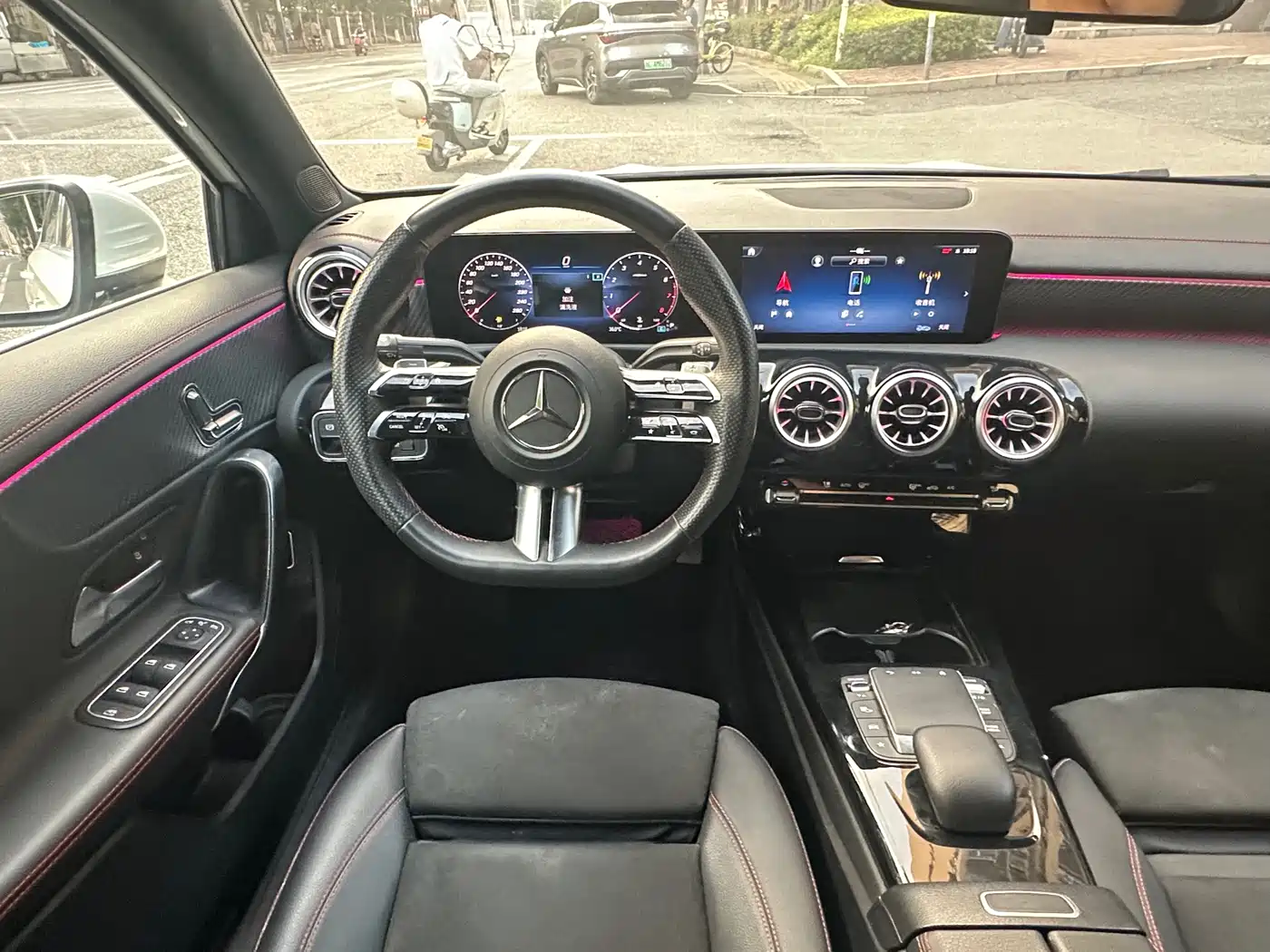 Mercedes-Benz A-Class 2023 A 200 L Fashion фото 25